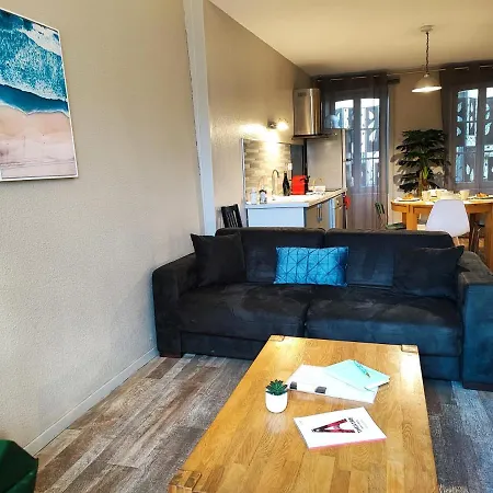 Le Bokeh - Face A La Cite Medievale קרקסון