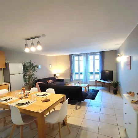 Le Bokeh - Face A La Cite Medievale דירה