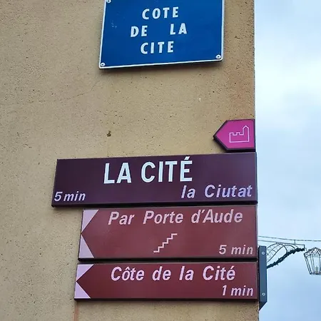 Le Bokeh - Face A La Cite Medievale דירה *