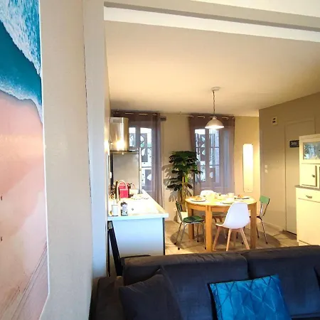 Le Bokeh - Face A La Cite Medievale קרקסון