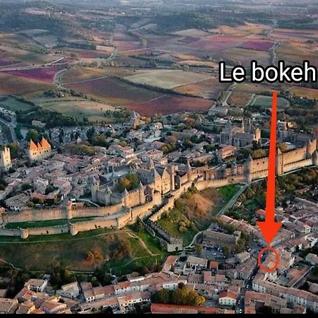 Le Bokeh - Face A La Cite Medievale