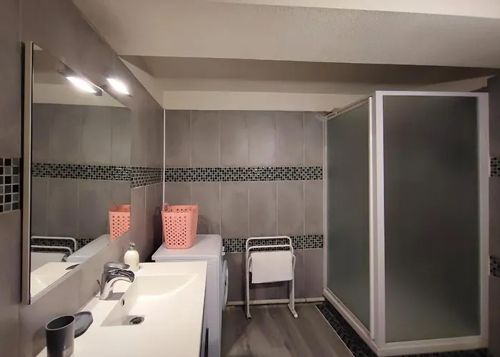 Le Bokeh - Face A La Cite Medievale